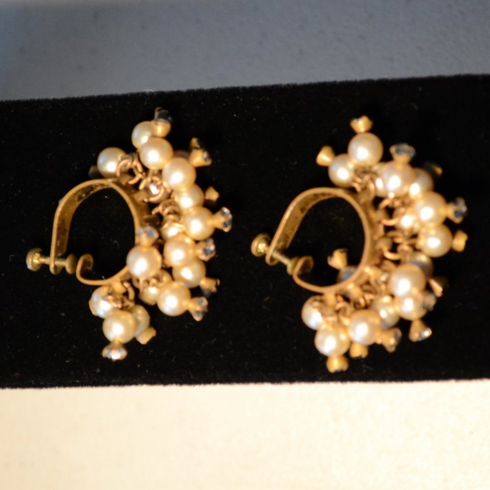 Pearl and Rhinestone cluster Screw-On Earrings